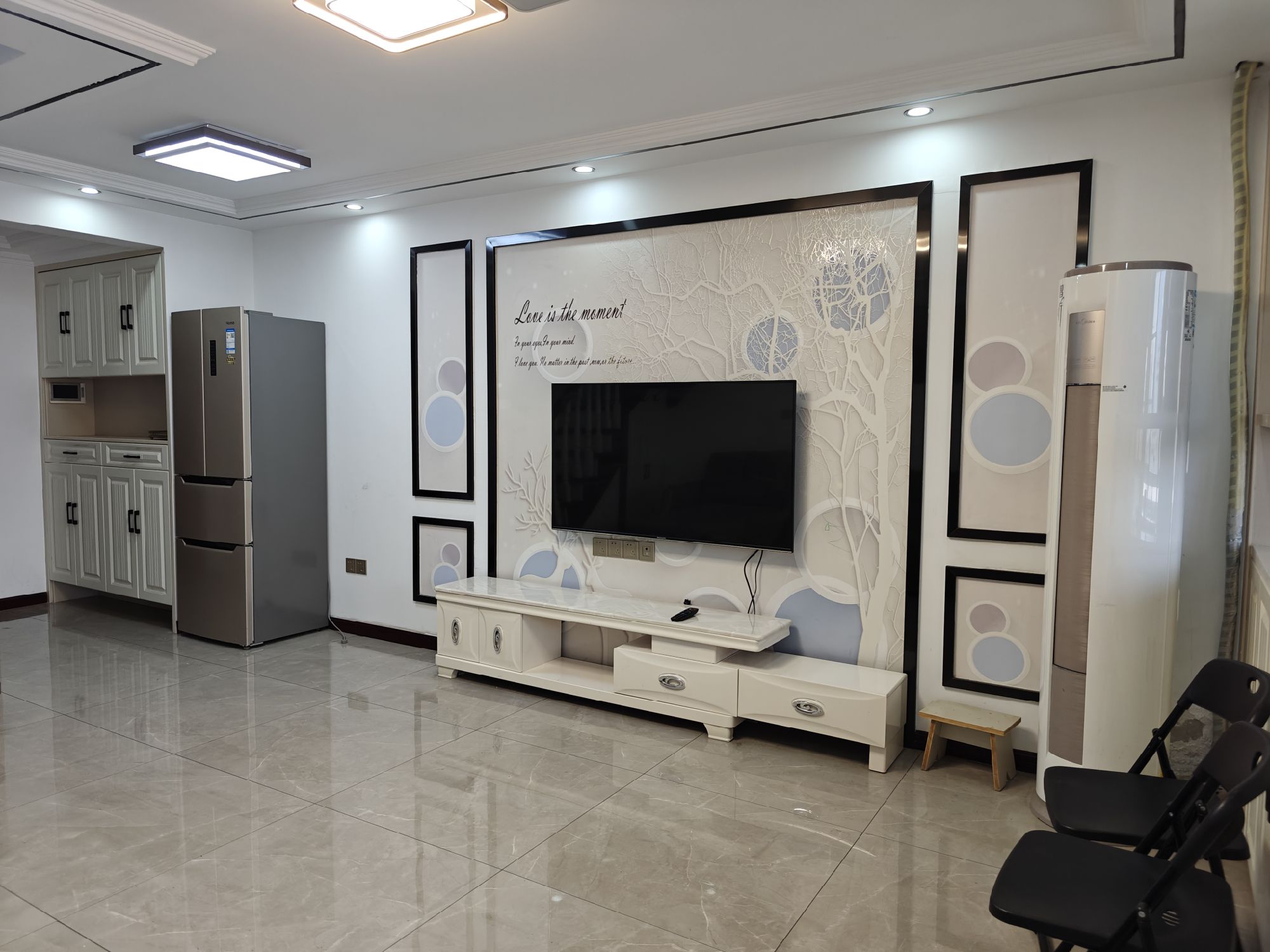 高铁明珠复式楼·2室2厅温馨整洁·出租1600/月