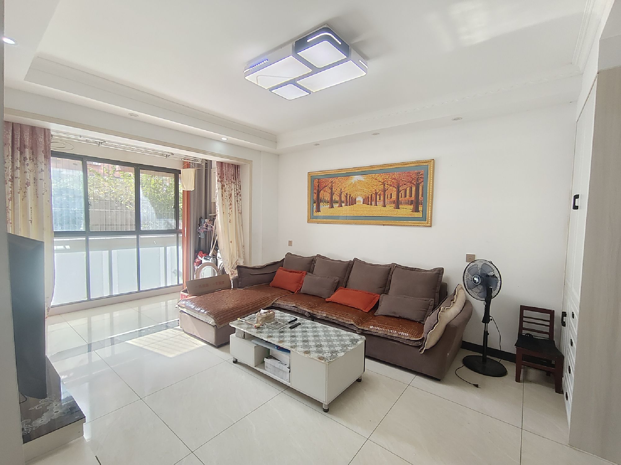 丰业盛世·一楼精装修房·三室两厅·适宜居家养老·49万