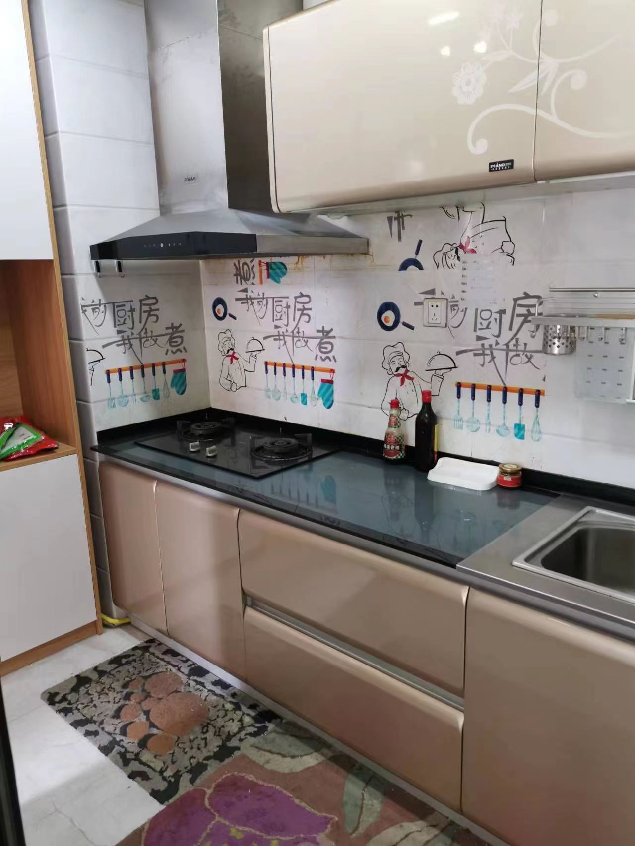 雍景新城精装修·两室两厅·租1600/月