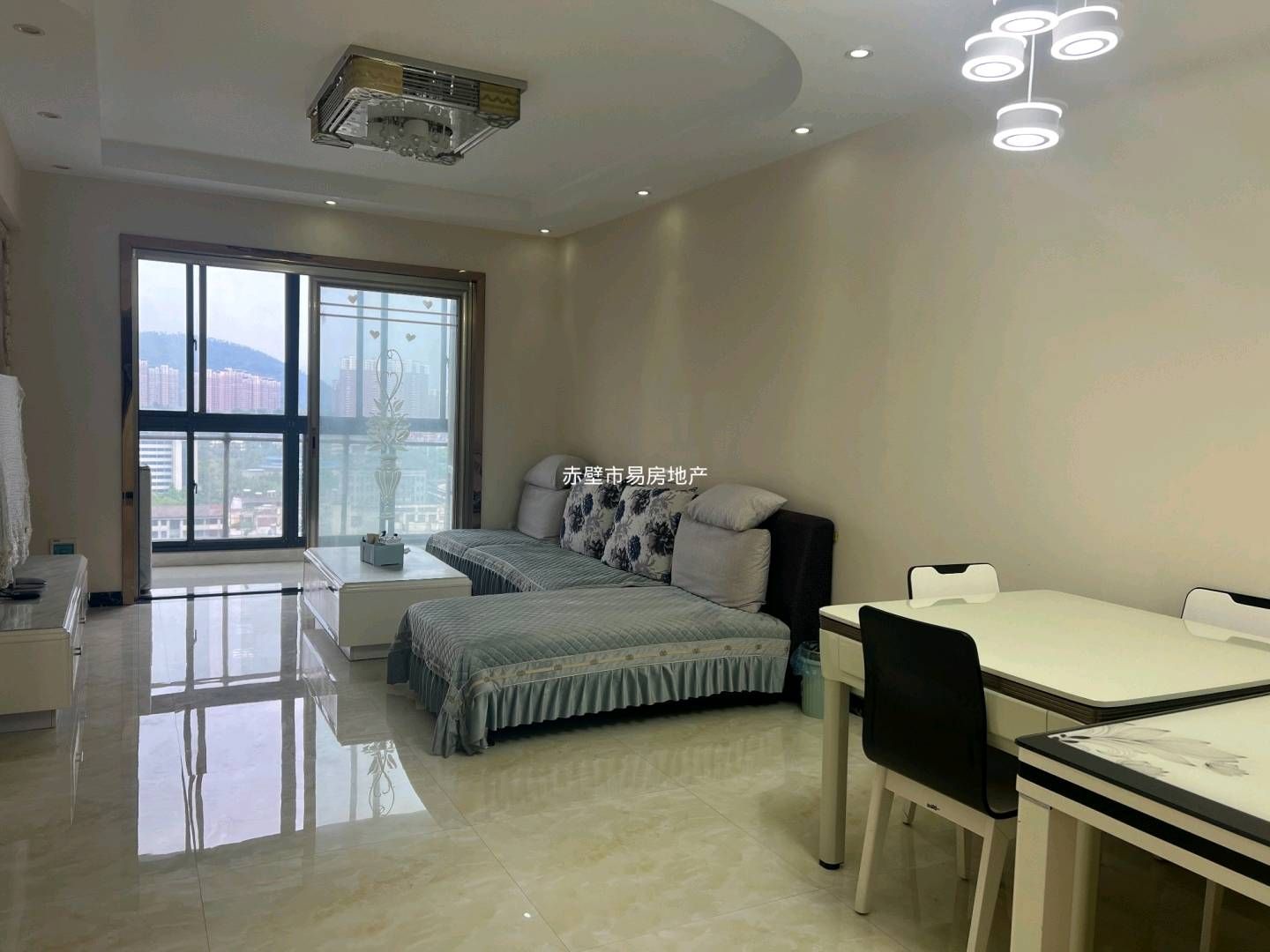 丰业盛世·精装修两居室·可以拎包入住1600/月