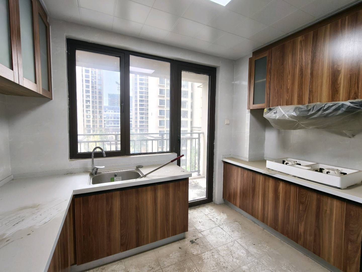 秀兰御府精装房南北通透一初，六小，师范