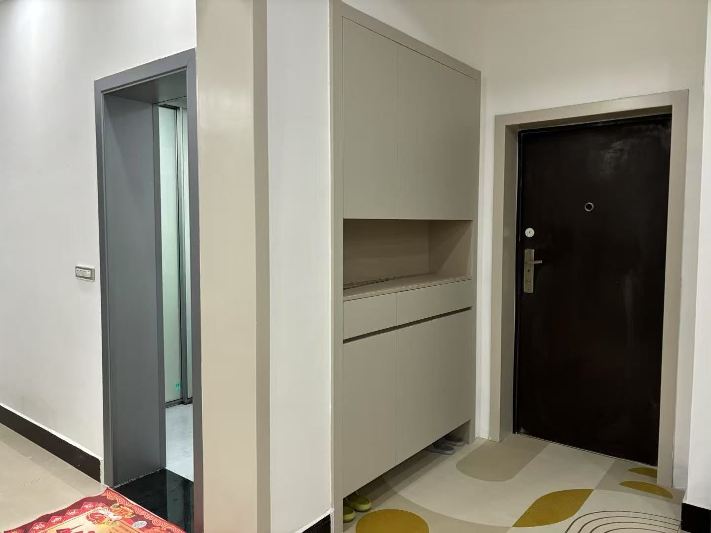 东洲小区·全新装修·130平方·拎包入住售：35万单价2600一平