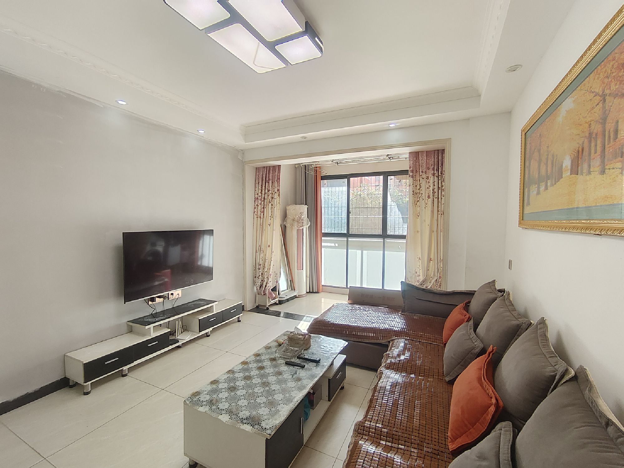 丰业盛世·一楼精装修房·三室两厅·适宜居家养老·49万