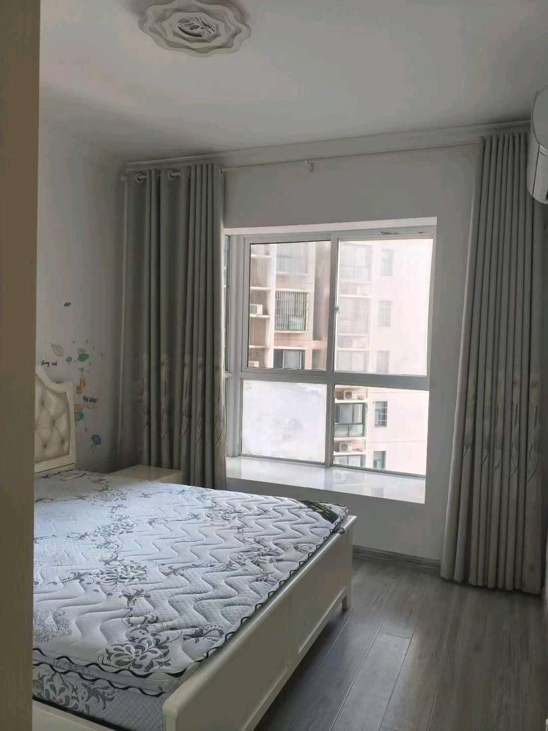 银河花园城·温馨两室两厅·房屋出租1200/月