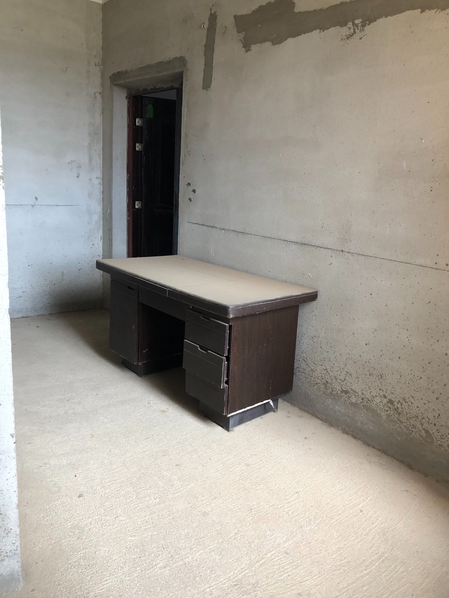 稅務(wù)單位房·四室兩廳·好樓層·單價(jià)3800/一平