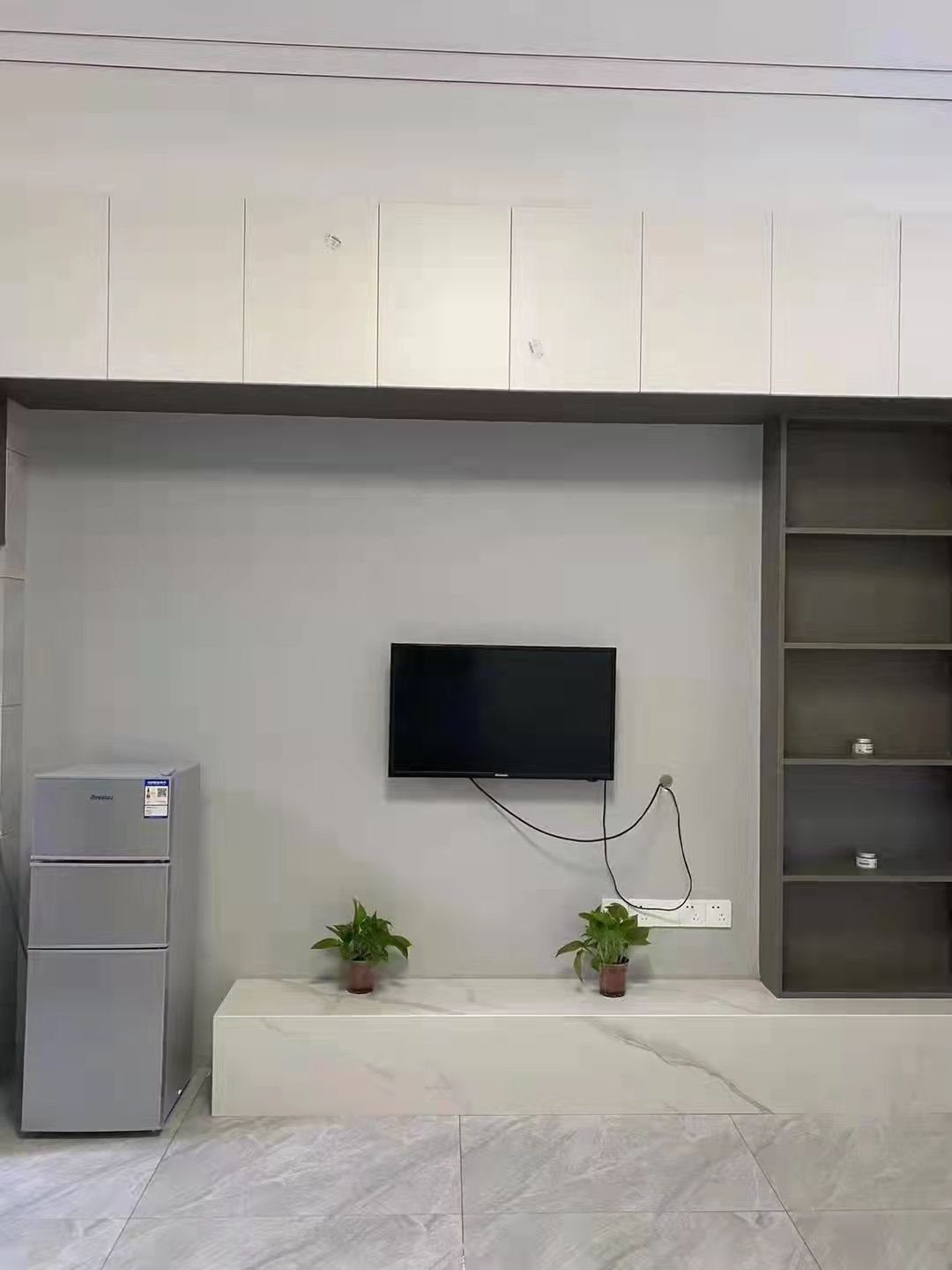 永邦欧洲城朝南公寓·精装修诚意出租1100/月包物业