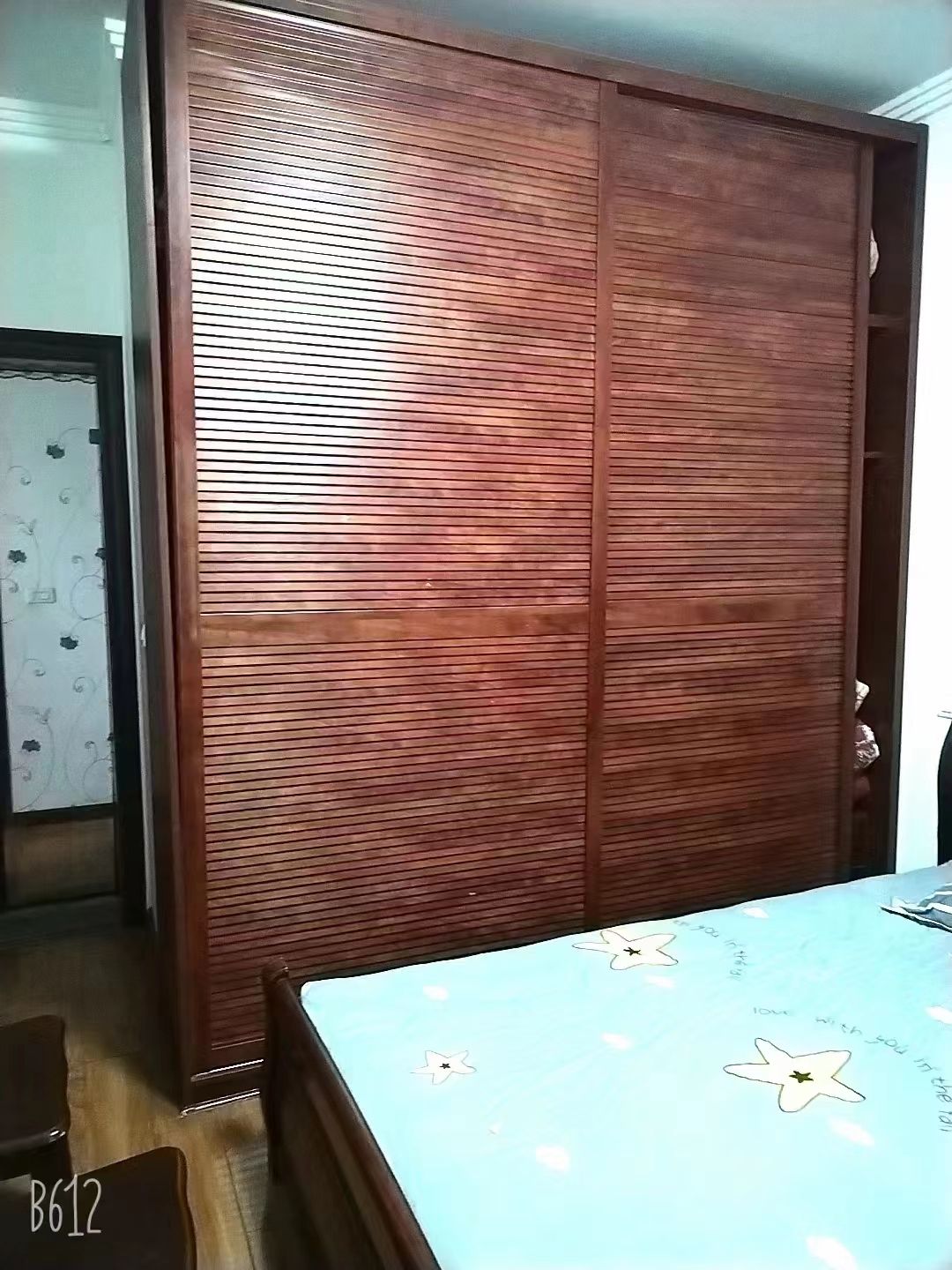 郡都小区·步梯二楼·两室两厅·1200/月
