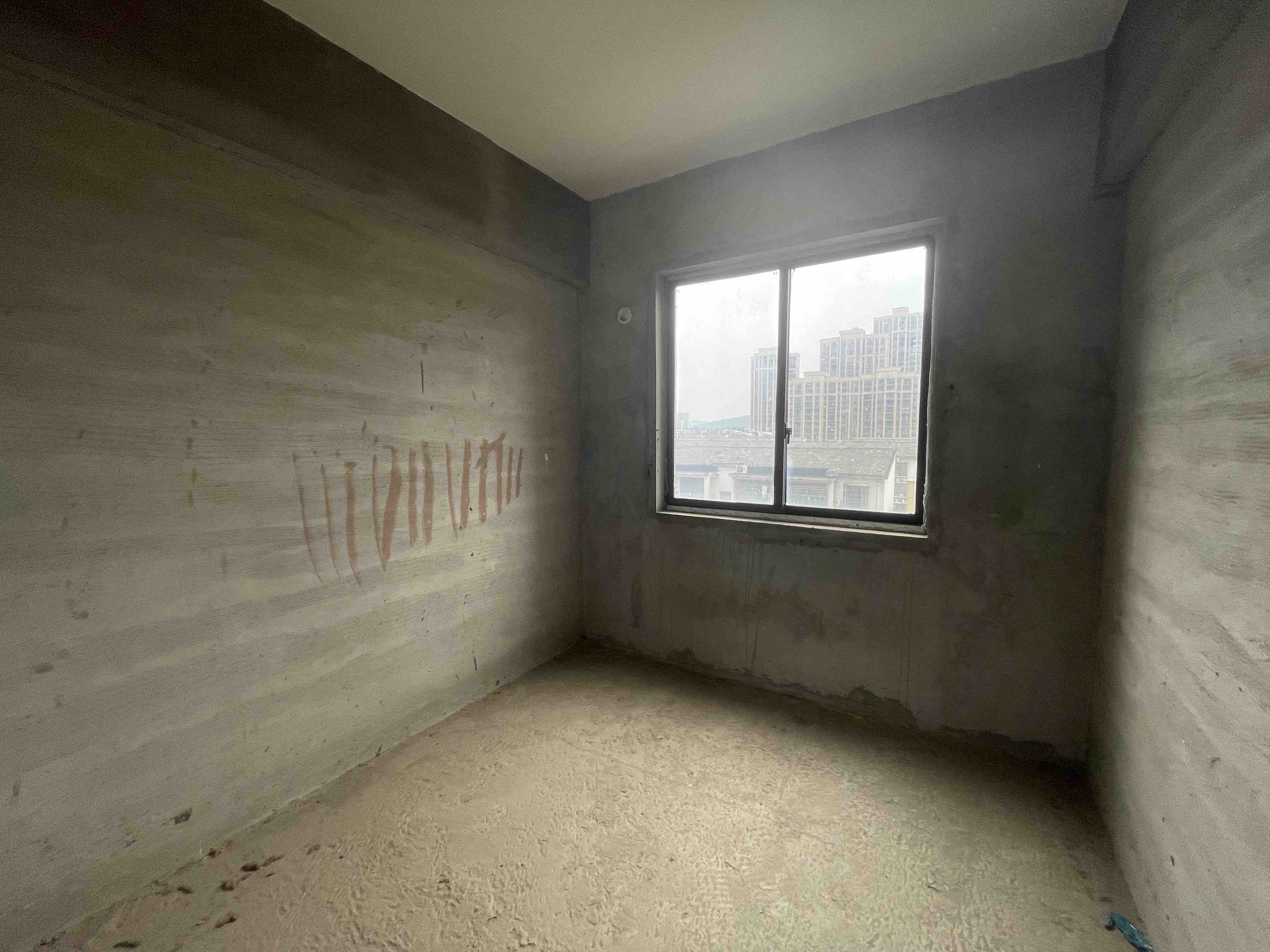 赤壁印象5号公馆·新一中书包房·4室2厅2卫·南北通透毛坯48万