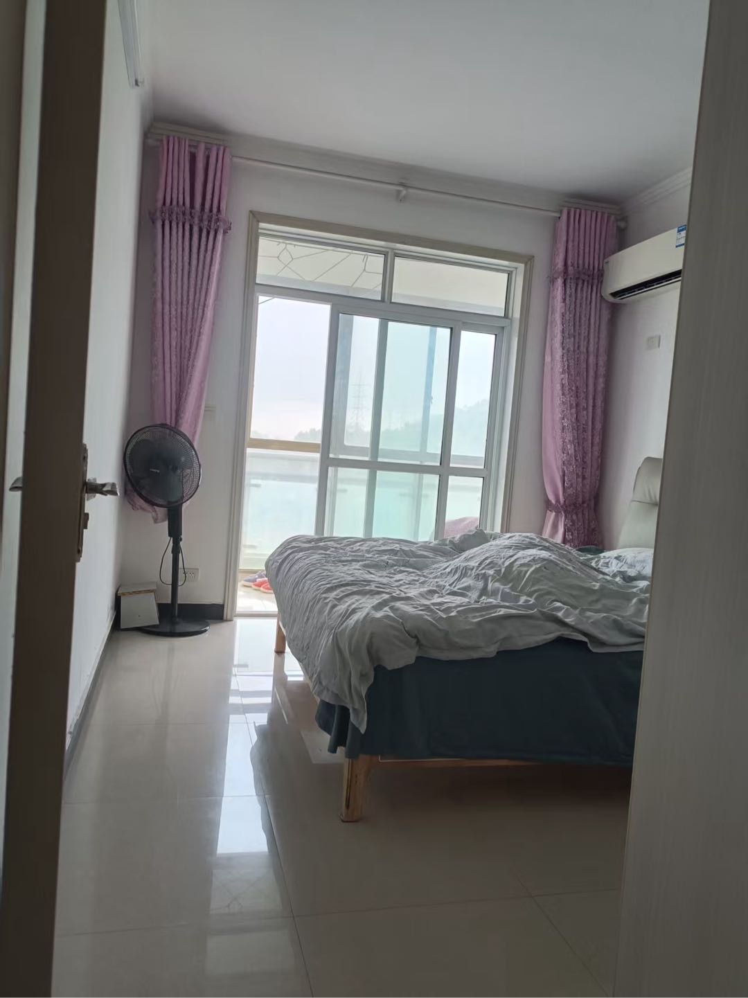 四中·金盾华府两室·88平方·价格22万