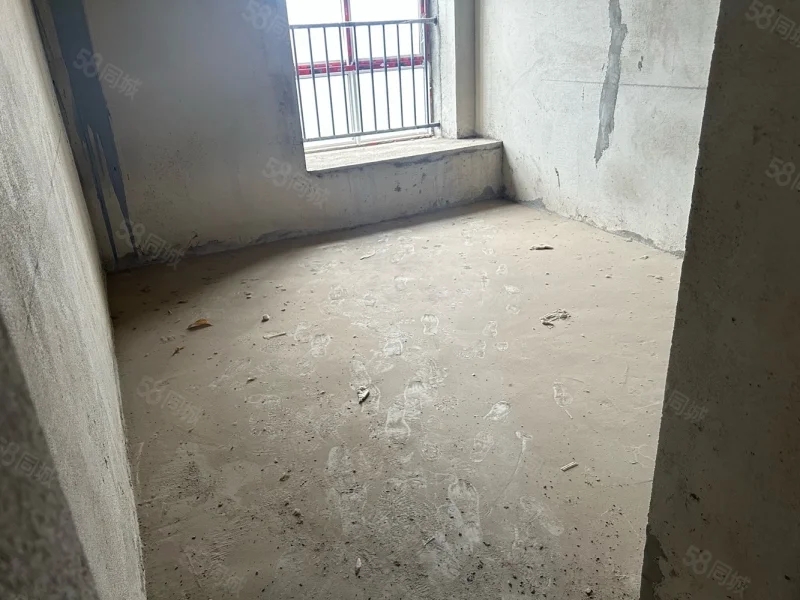 丰业盛世·高铁站片区·两室两厅·电梯房76平方33万