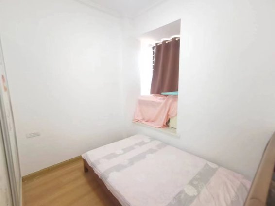 雍景新城·带平台·干净整洁的三居室·实惠价1600/月