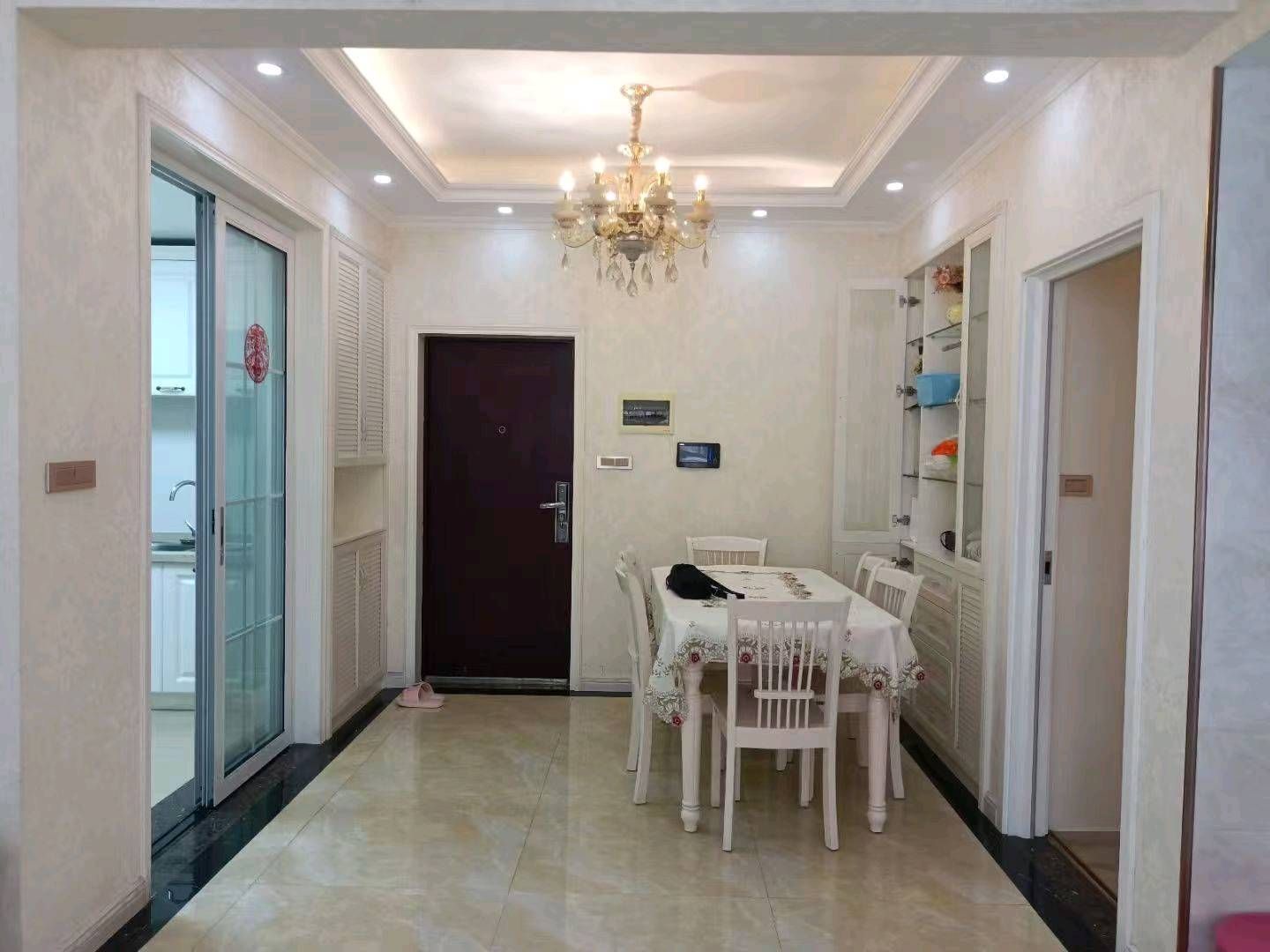 塞纳河畔·两室两厅·全新装修·拎包入住·带家电家私报价48万