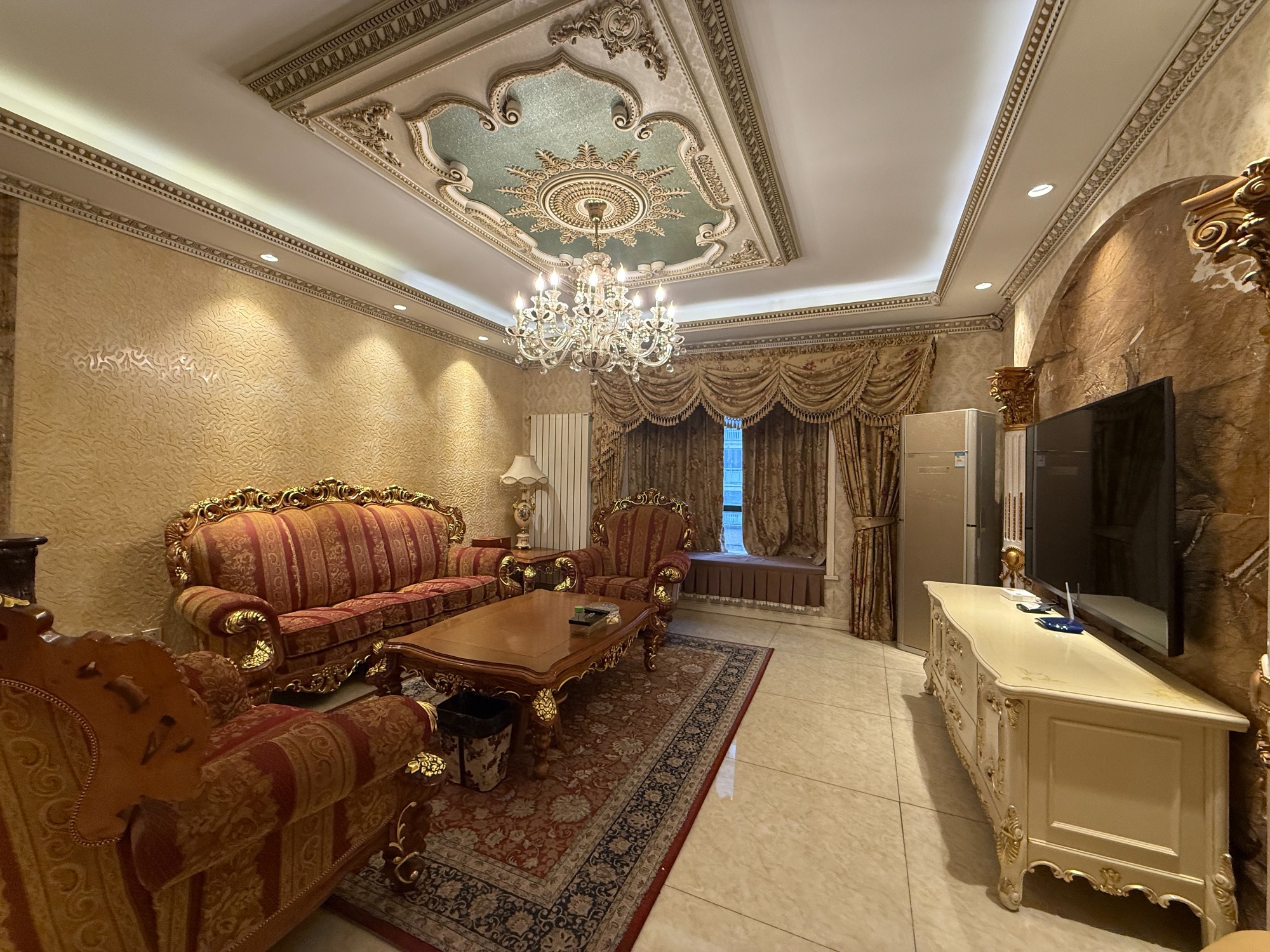 郡都小区·老总自家闲置房·寻找有缘人出租·2000/月