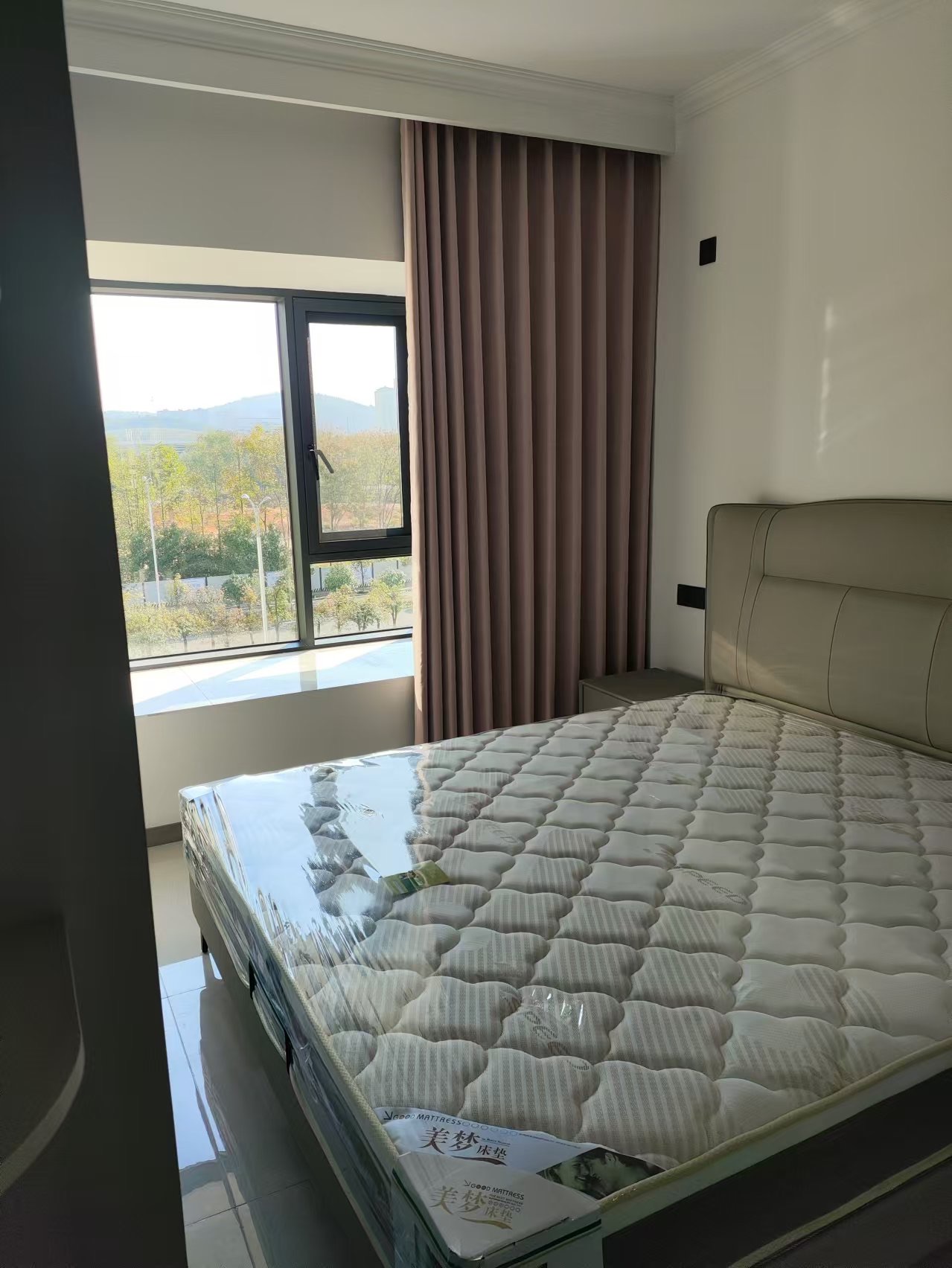 敏捷上城·精装修·三室两厅两卫·诚意出租2000/月