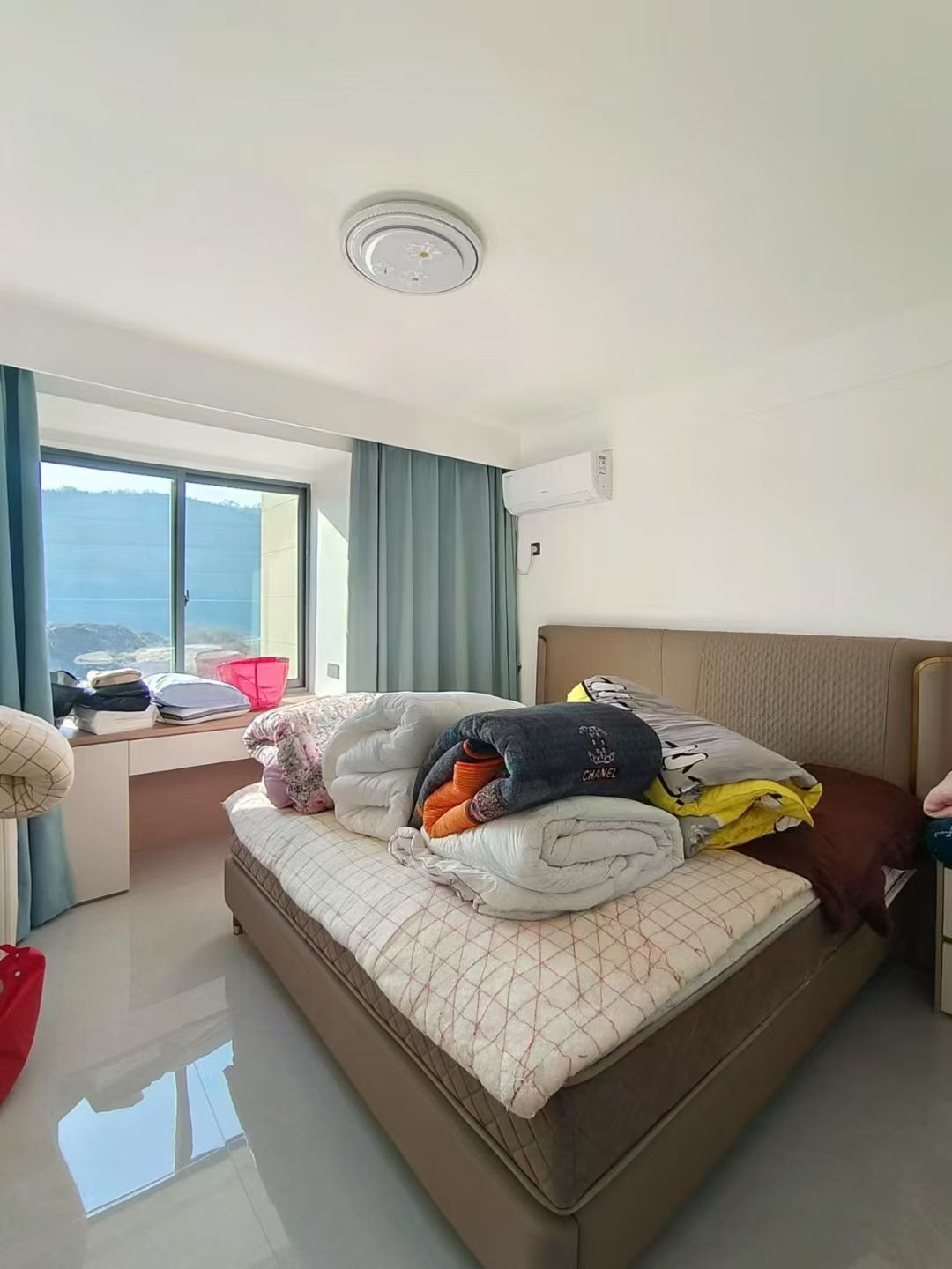 凤凰城全新装修新房·三室两厅·拎包入住·带家电家私59.8万