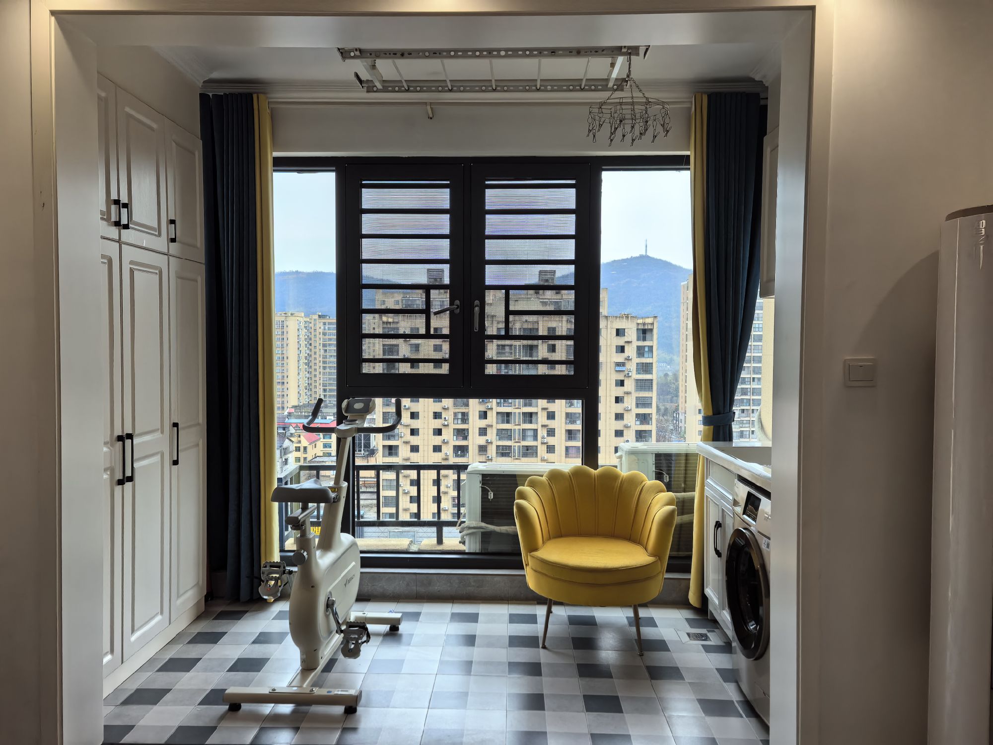 公园澜岸小镇·精装修·三室两厅·诚意出租1800/月