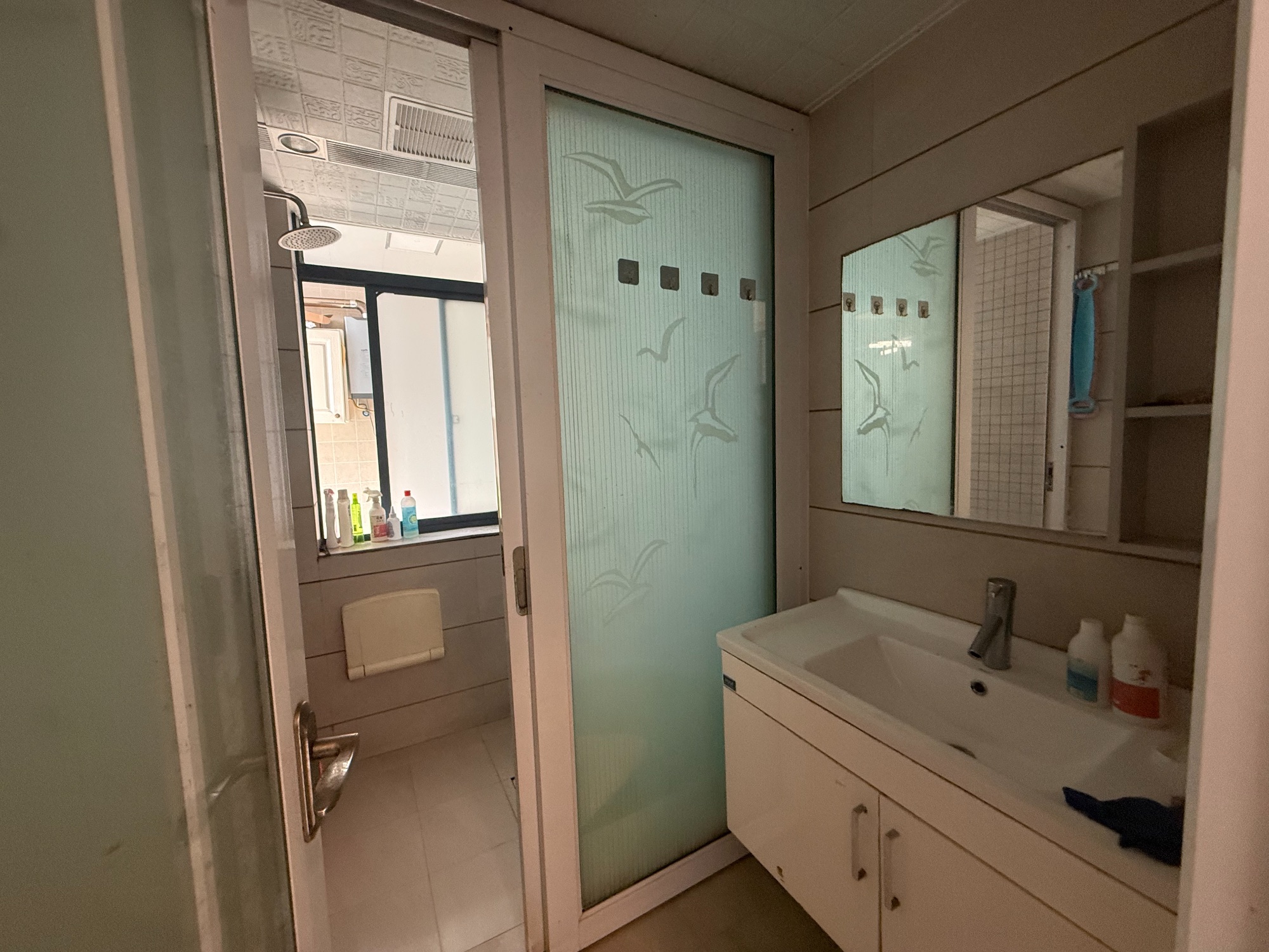 永邦欧洲城·100平·精装修·大两室两厅·有证卖37万