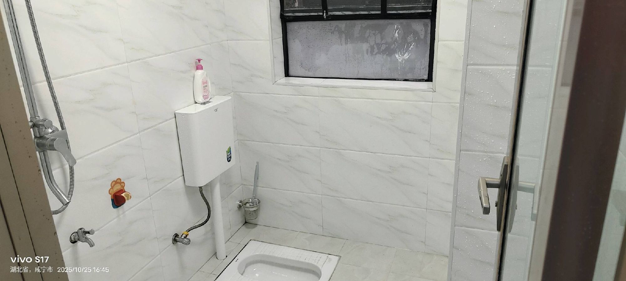 赤壁印象·精装修·三室两厅·诚意出租1800/月