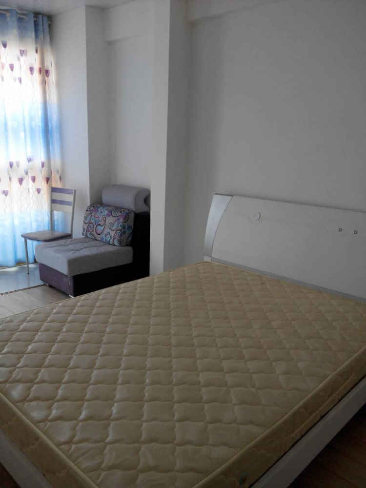 凯旋名都，紧靠人民医院，交通便利