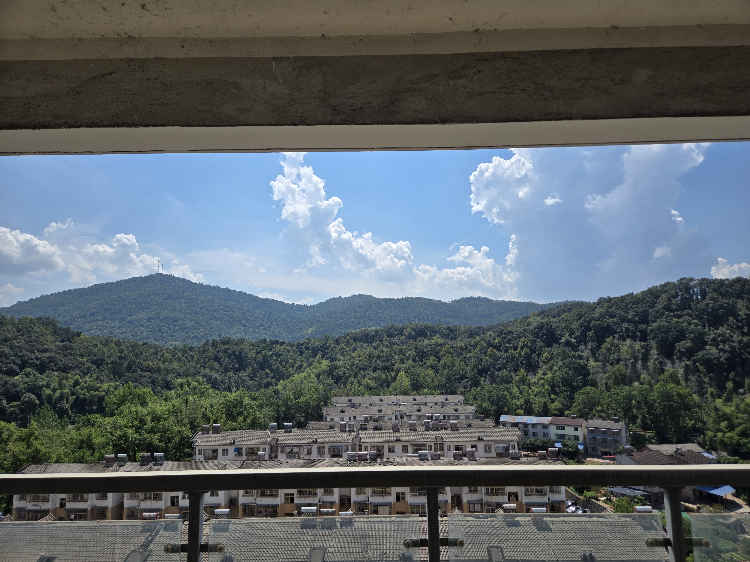 山水丽苑小区中间楼层采光好不临街道